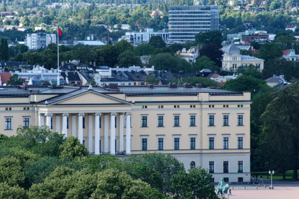 Photo – Det_kongelige_slott – slottsparken – 7598